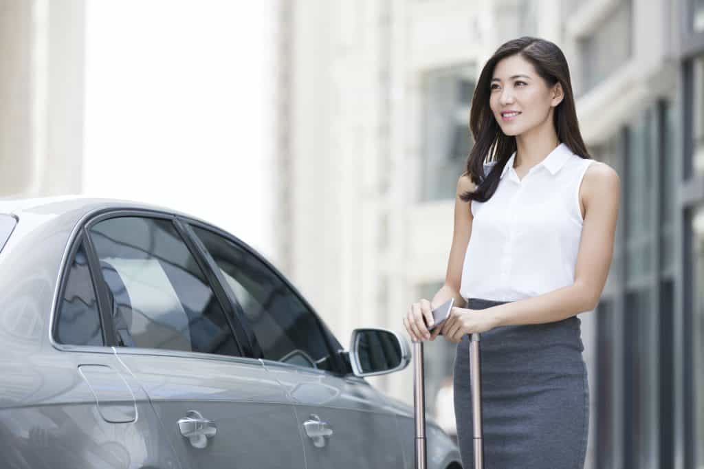 Exploring Different Types of Airport Transfer Options in Singapore